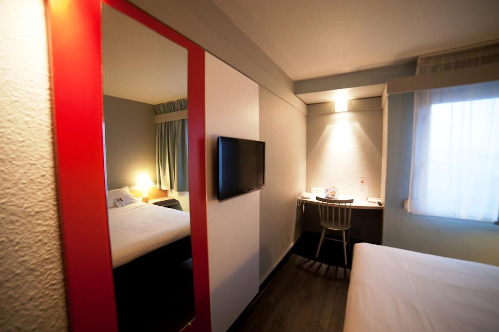 Hotel Ibis Agen Centre Gare Zewnętrze zdjęcie