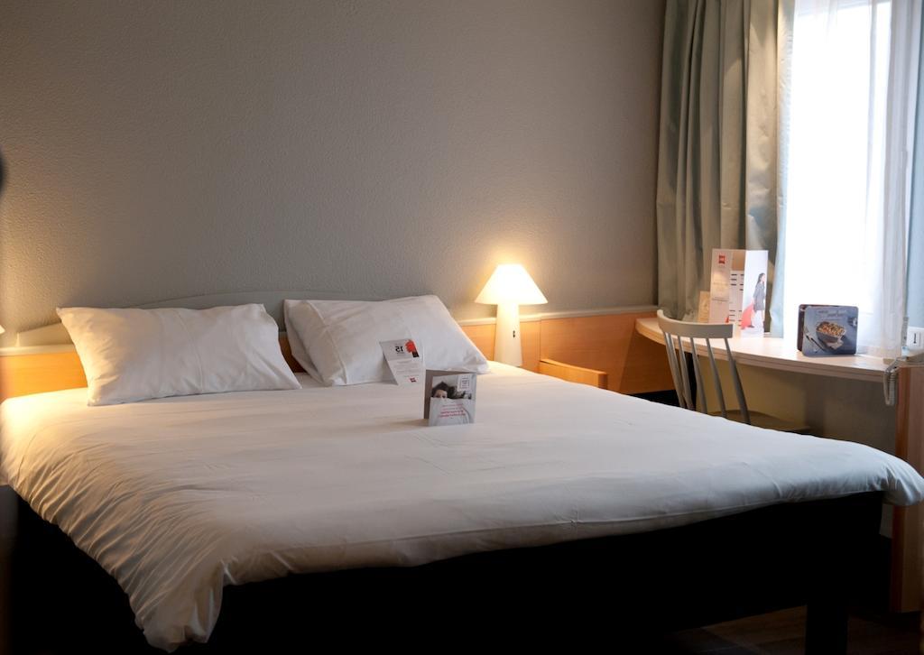 Hotel Ibis Agen Centre Gare Zewnętrze zdjęcie